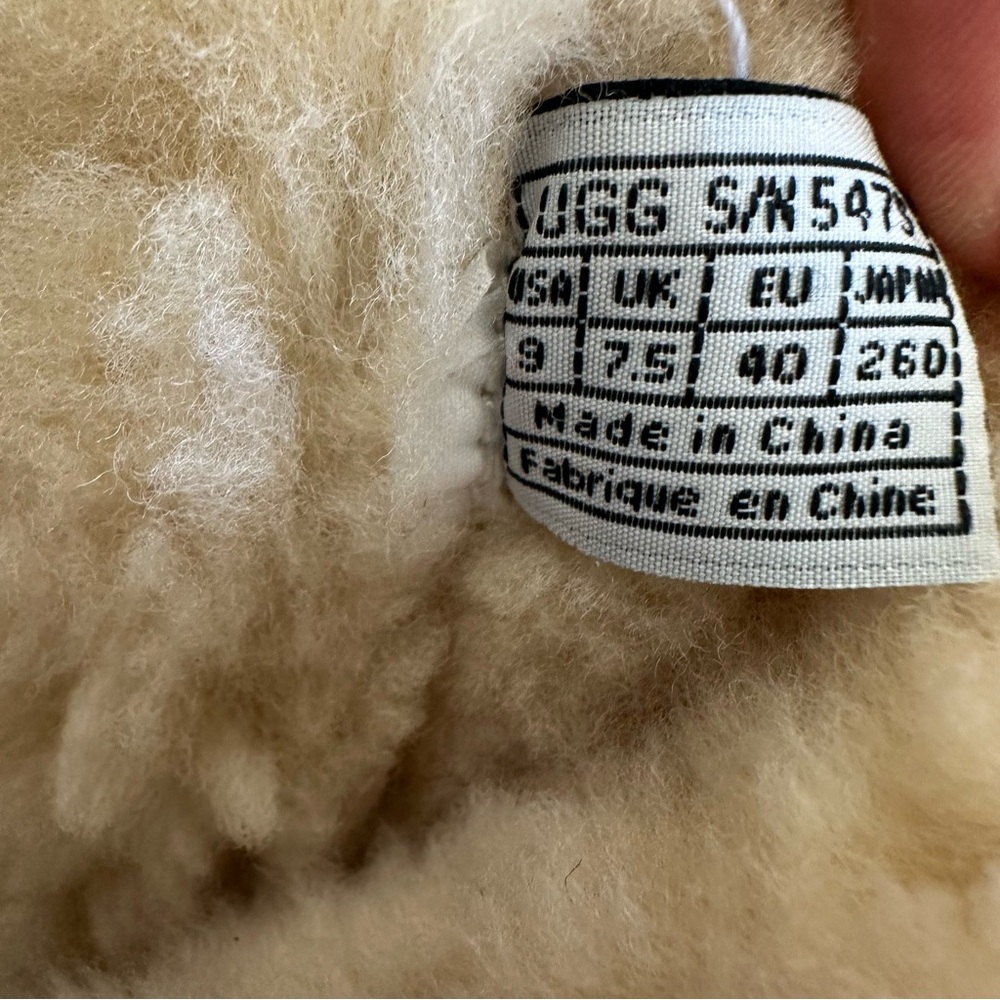 UGG Retro Cargo Tall Boots Chestnut Sheepskin Suede Winter Women’s Size 9 Y2K - Picture 10 of 11